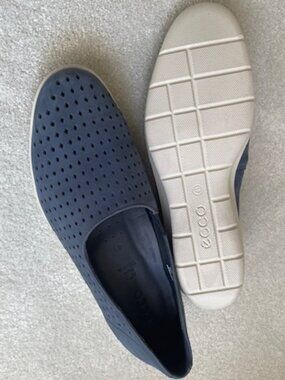 Ecco Felicia Slip On Loafer perforated blue women's Size 10  (EU 41)